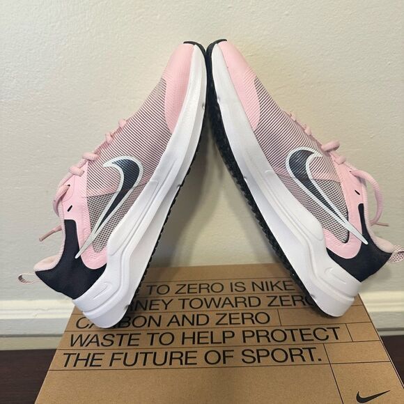 Nike girls Downshifter lightweight comfy Sneaker size 6,5 new in box - Picture 7 of 16